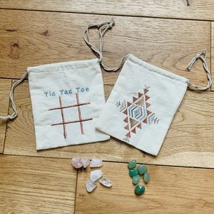 Handmade gifts embroidered tic-tac-toe travel game